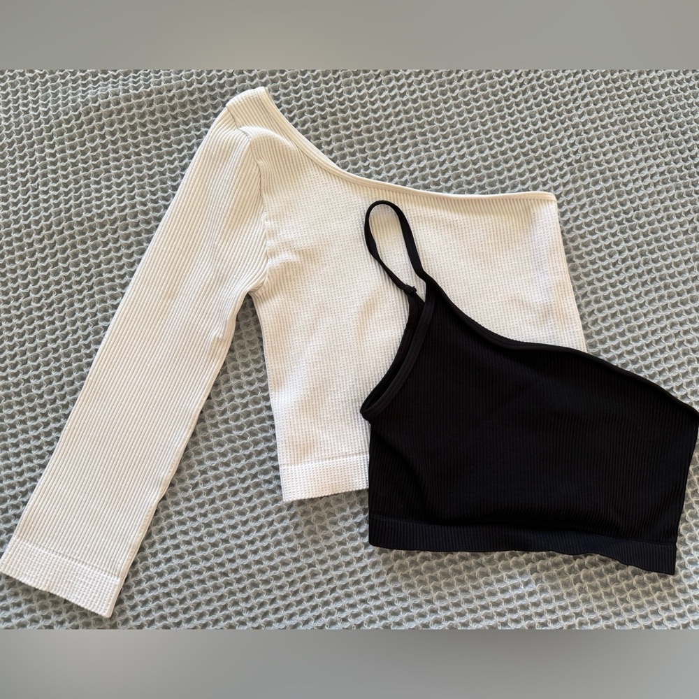 One shoulder crop top bundle!